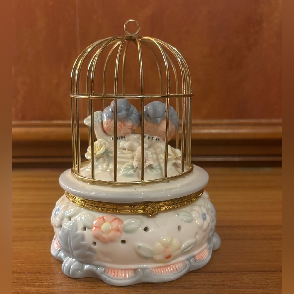 VTG  Ceramic Jewelry Trinket Box 2 Blue Birds On Nest Flowers Inside Golden Cage